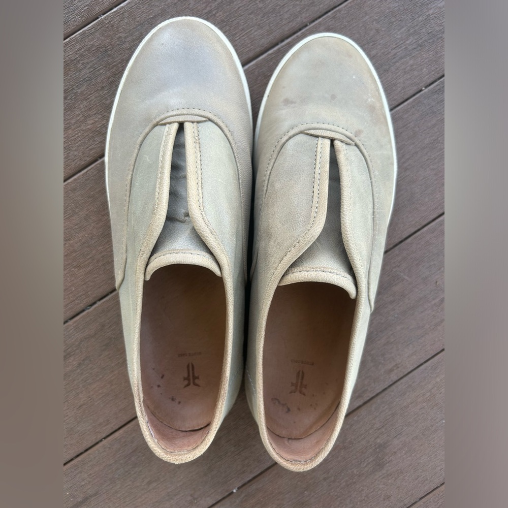 FRYE leather slip on shoes size 7.5 bluish/gray